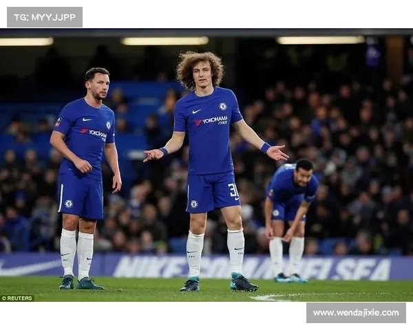 从比赛数据与战术分析探讨如何准确确定大卫路易斯在球场中的位置